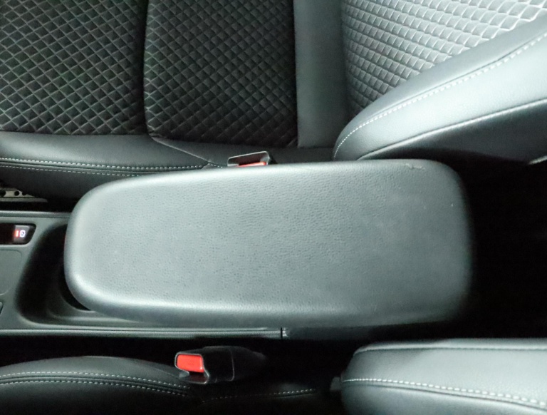 Toyota Yaris - 1.5 Hybrid Executive 51