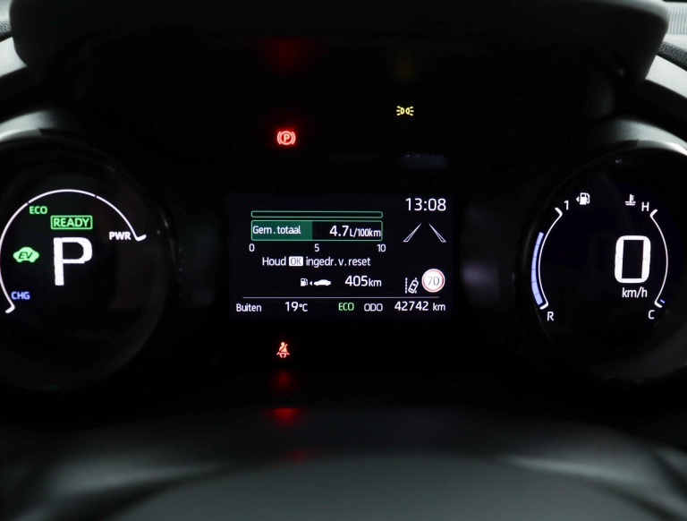 Toyota Yaris - 1.5 Hybrid Executive 6
