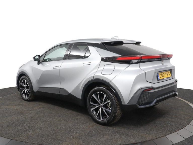 Toyota C-HR - 1.8 Hybrid 140 Dynamic 12