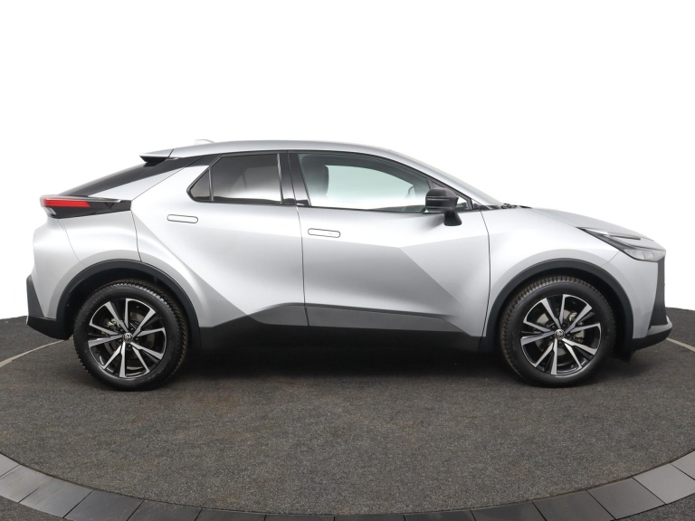 Toyota C-HR - 1.8 Hybrid 140 Dynamic 13
