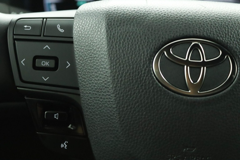 Toyota C-HR - 1.8 Hybrid 140 Dynamic 19