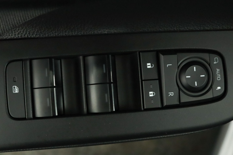 Toyota C-HR - 1.8 Hybrid 140 Dynamic 29
