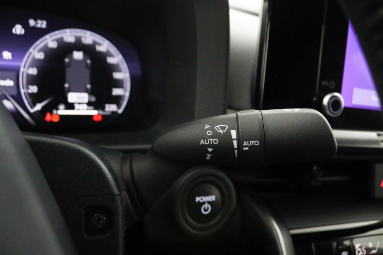 Toyota C-HR - 1.8 Hybrid 140 Dynamic | Climate Control | Navi | 22