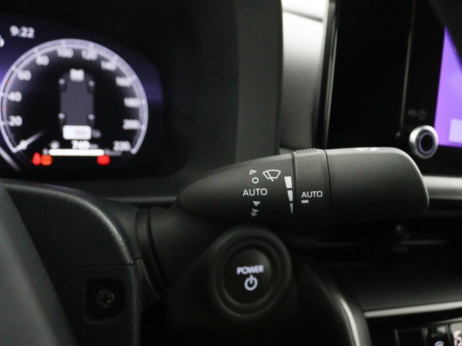 Toyota C-HR - 1.8 Hybrid 140 Dynamic | Climate Control | Navi |