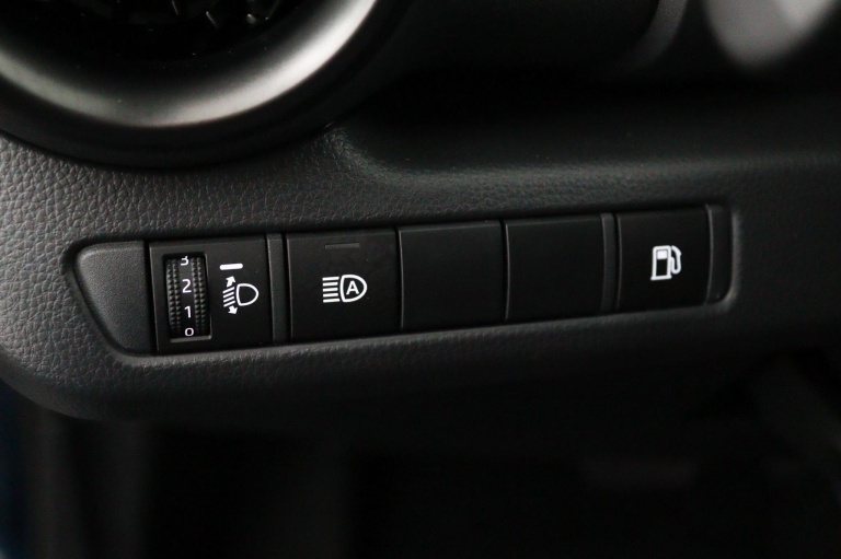 Toyota C-HR - 1.8 Hybrid 140 Dynamic | Climate Control | Navi | 24