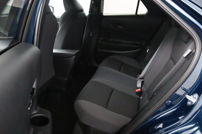 Toyota C-HR - 1.8 Hybrid 140 Dynamic | Climate Control | Navi | 31