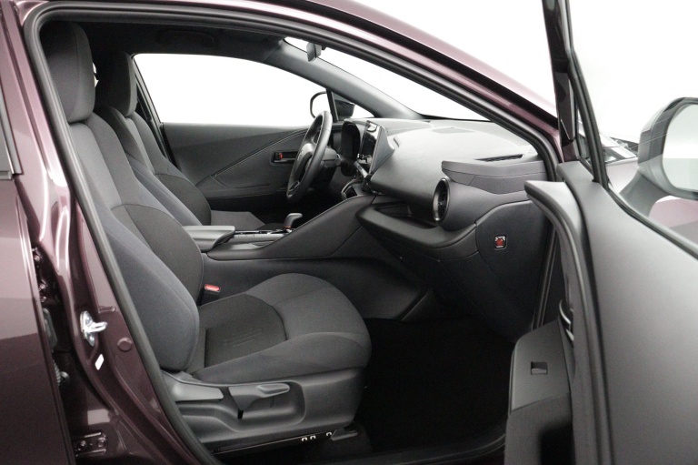 Toyota C-HR - 1.8 Hybrid 140 Dynamic 21
