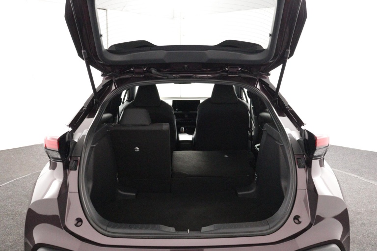 Toyota C-HR - 1.8 Hybrid 140 Dynamic 24
