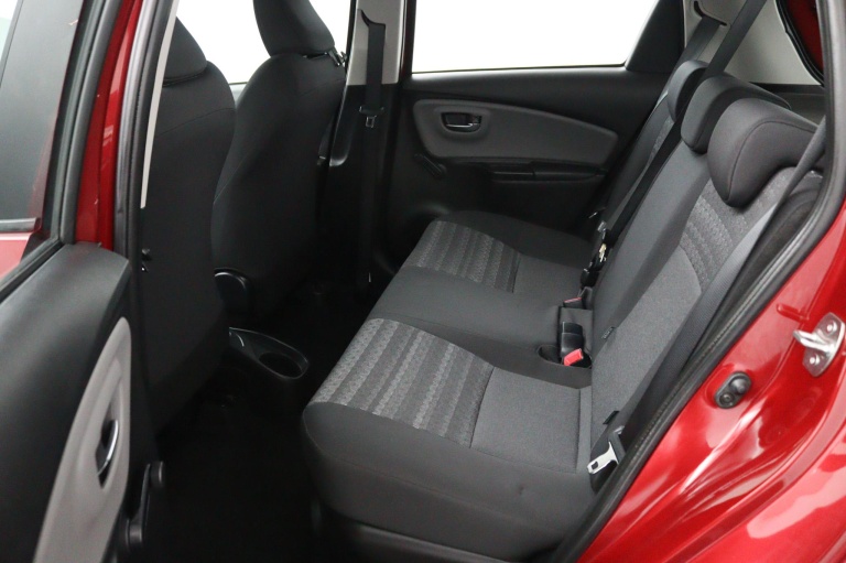 Toyota Yaris - 1.5 Hybrid Now 27