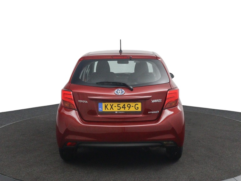 Toyota Yaris - 1.5 Hybrid Now 8