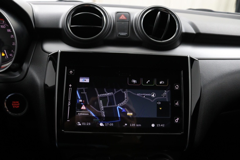 Suzuki Swift - 1.2 Style Smart Hybrid Automaat 13