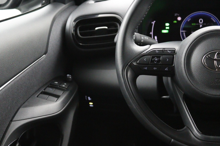 Toyota Yaris Cross - 1.5 Hybrid 115 First Edition | Apple Carplay | 20