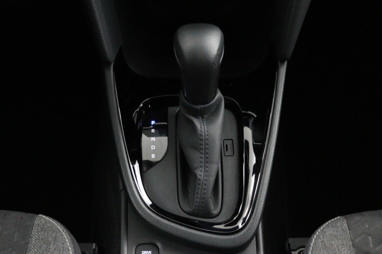 Toyota Yaris Cross - 1.5 Hybrid 115 First Edition | Apple Carplay | 26