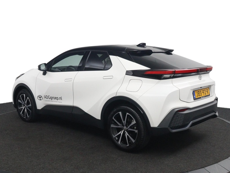 Toyota C-HR - 2.0 Plug-in Hybrid 220 Dynamic 2
