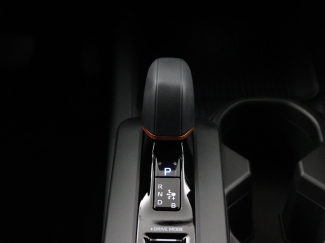 Toyota C-HR - 2.0 Plug-in Hybrid 220 Dynamic