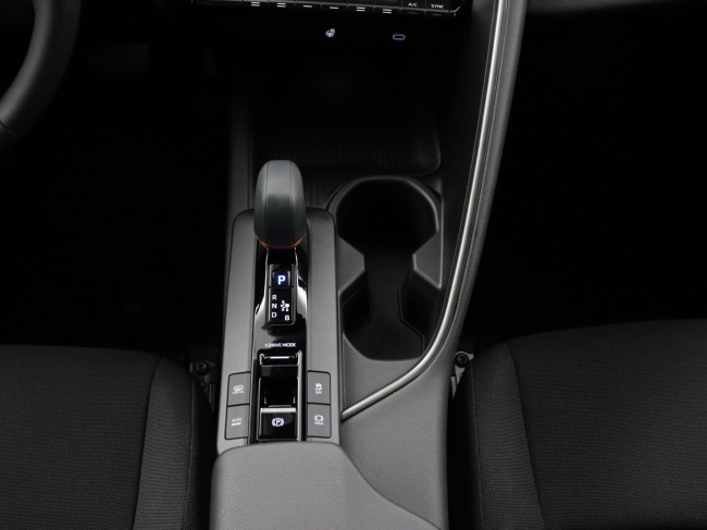 Toyota C-HR - 2.0 Plug-in Hybrid 220 Dynamic