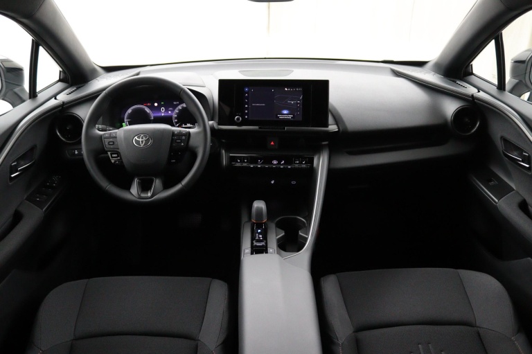 Toyota C-HR - 2.0 Plug-in Hybrid 220 Dynamic 32