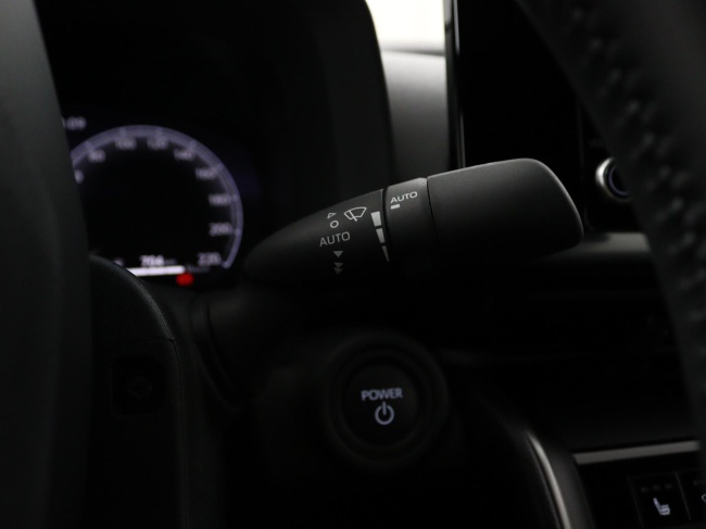 Toyota C-HR - 2.0 Plug-in Hybrid 220 Dynamic