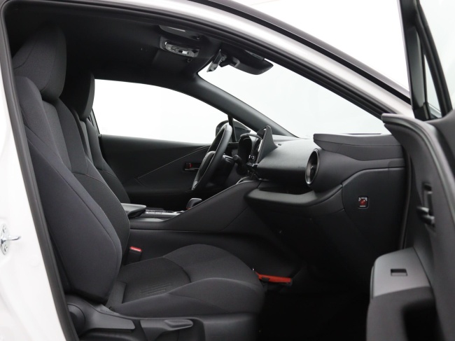 Toyota C-HR - 2.0 Plug-in Hybrid 220 Dynamic