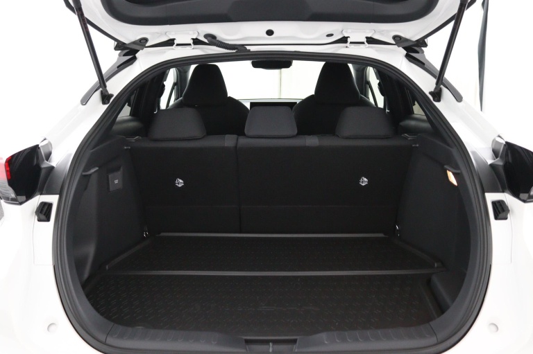 Toyota C-HR - 2.0 Plug-in Hybrid 220 Dynamic 42