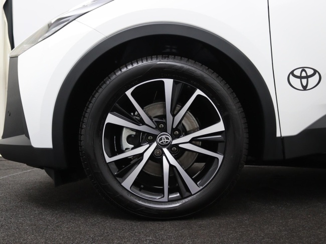 Toyota C-HR - 2.0 Plug-in Hybrid 220 Dynamic