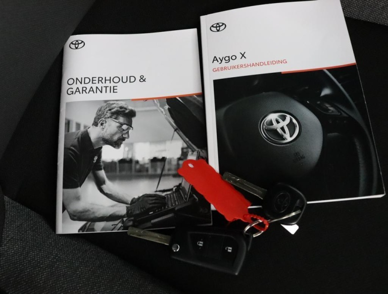 Toyota Aygo X - 1.0 VVT-i MT Play 11