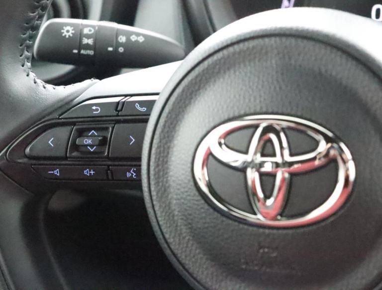 Toyota Aygo X - 1.0 VVT-i MT Play 19