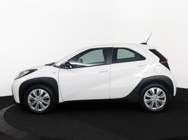 Toyota Aygo X - 1.0 VVT-i MT Play
