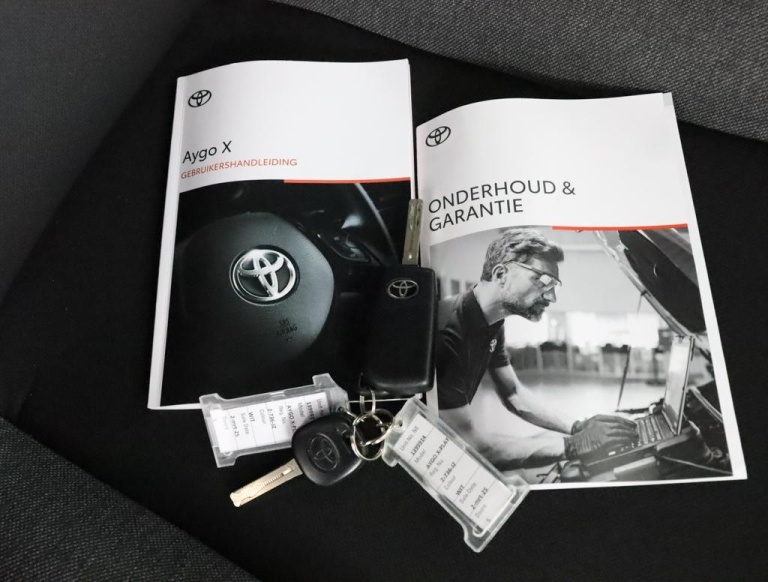 Toyota Aygo X - 1.0 VVT-i MT Play 11