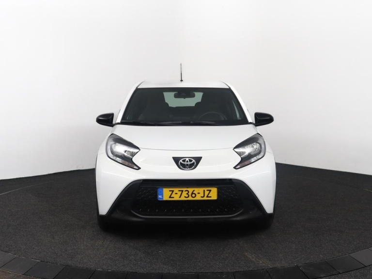 Toyota Aygo X - 1.0 VVT-i MT Play 16