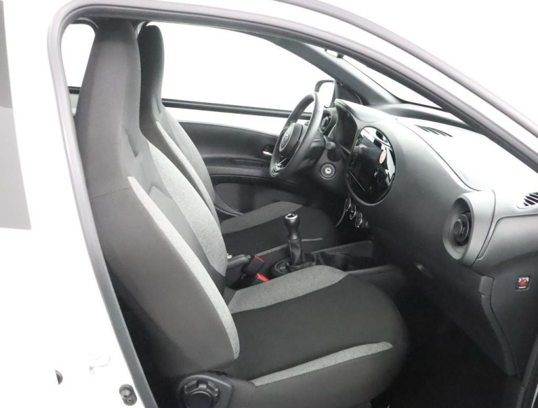 Toyota Aygo X - 1.0 VVT-i MT Play 22