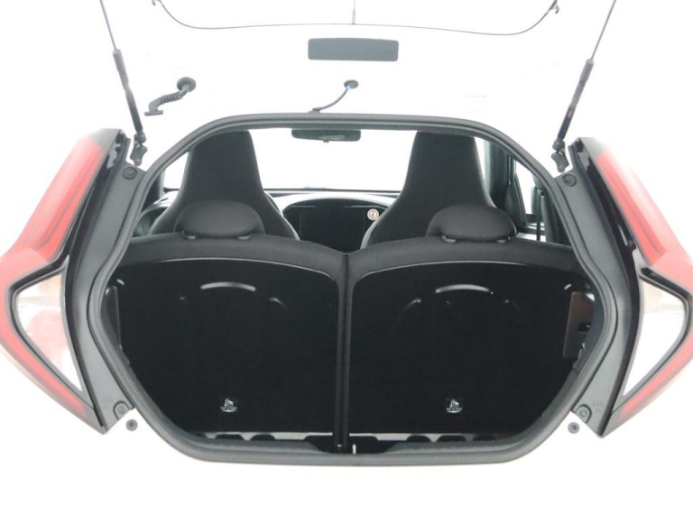 Toyota Aygo X - 1.0 VVT-i MT Play 24