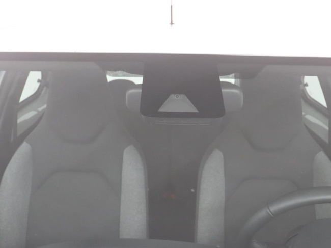 Toyota Aygo X - 1.0 VVT-i MT Play