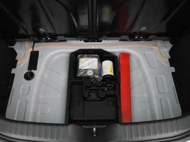 Toyota Aygo X - 1.0 VVT-i MT Play