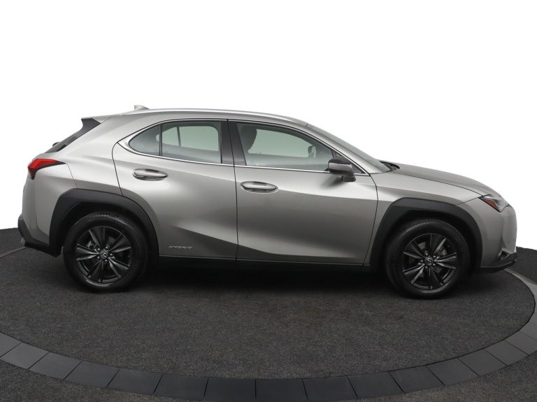 Lexus UX - 250h Business Line 13