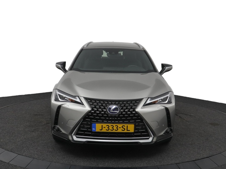 Lexus UX - 250h Business Line 16