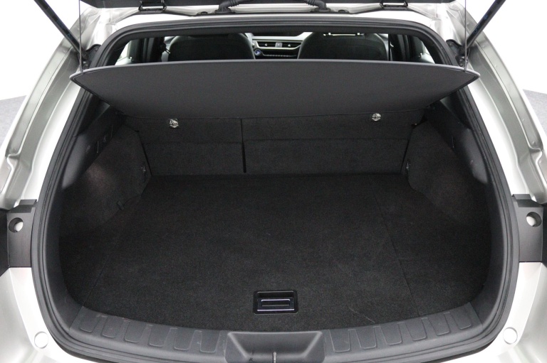 Lexus UX - 250h Business Line 23