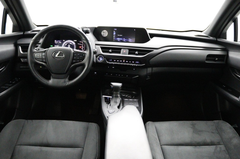 Lexus UX - 250h Business Line 4