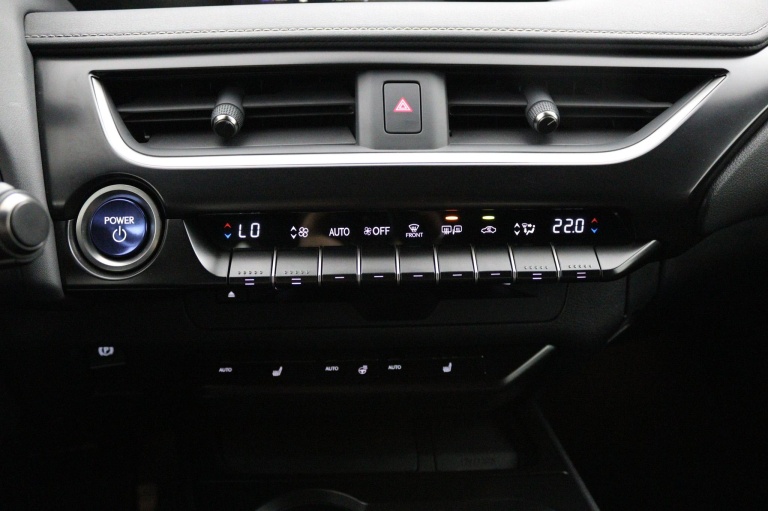 Lexus UX - 250h Business Line 7