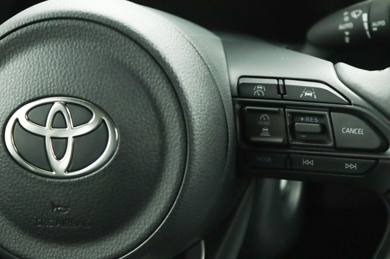 Toyota Yaris Cross - 1.5 Hybrid 115 Active 21