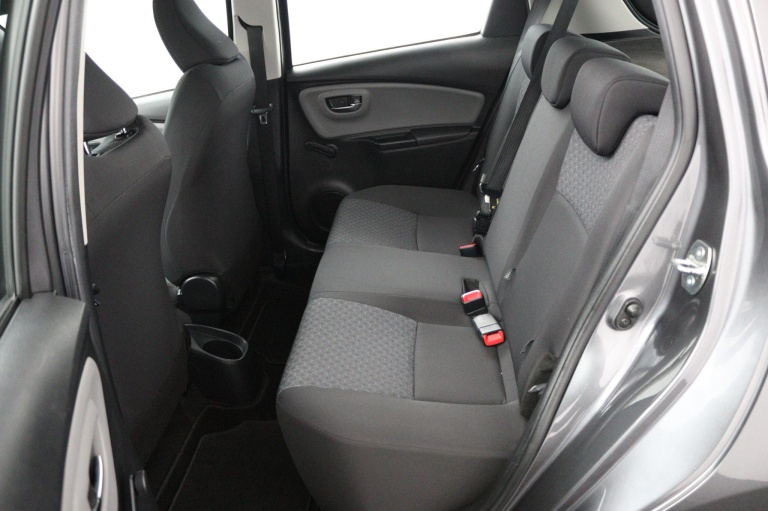 Toyota Yaris - 1.3 VVT-i Aspiration 18
