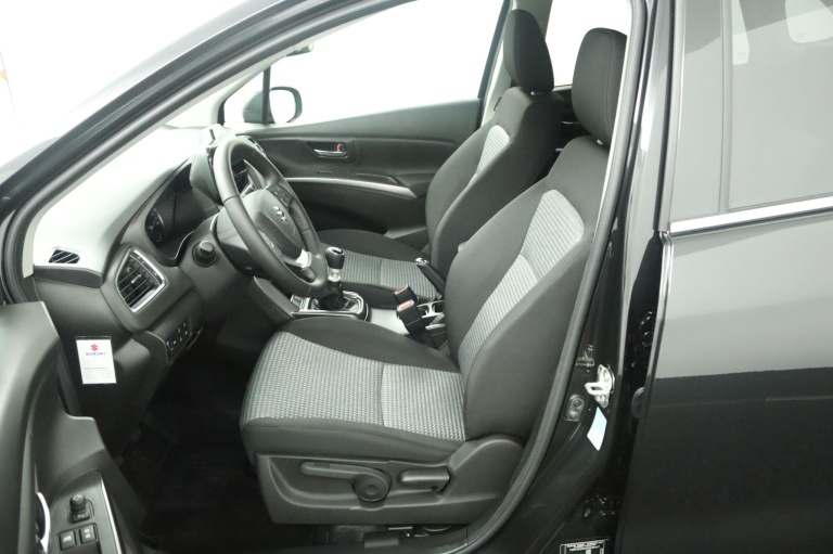 Suzuki S-Cross - 1.4 Boosterjet Select Smart Hybrid 17