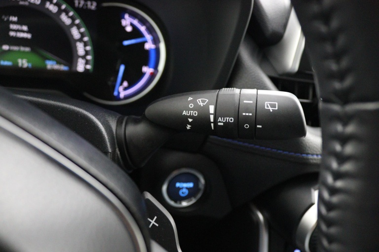 Toyota RAV4 - 2.5 Hybrid Bi-Tone 31