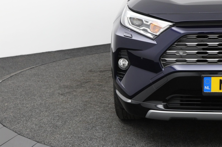 Toyota RAV4 - 2.5 Hybrid Bi-Tone 35