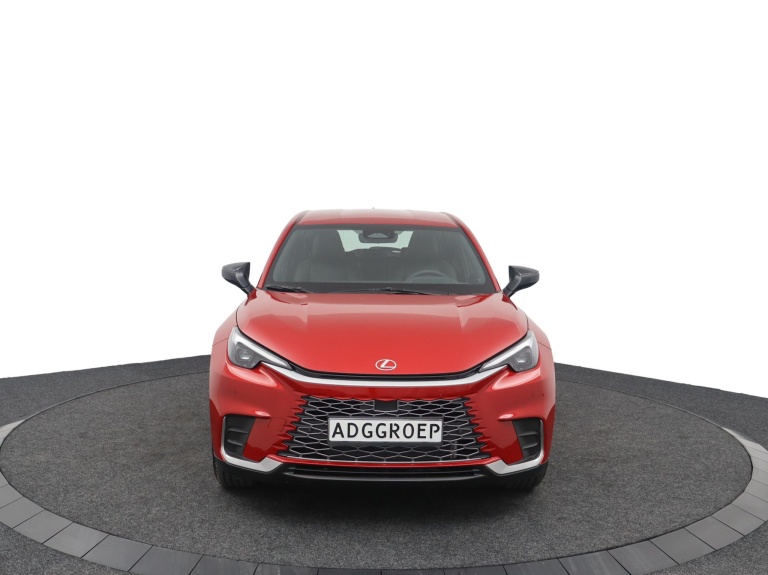 Lexus LBX - Elegant 2WD 16