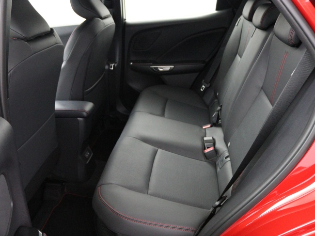 Lexus LBX - Elegant 2WD