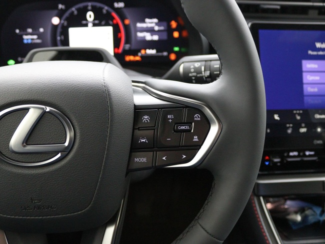 Lexus LBX - Elegant 2WD