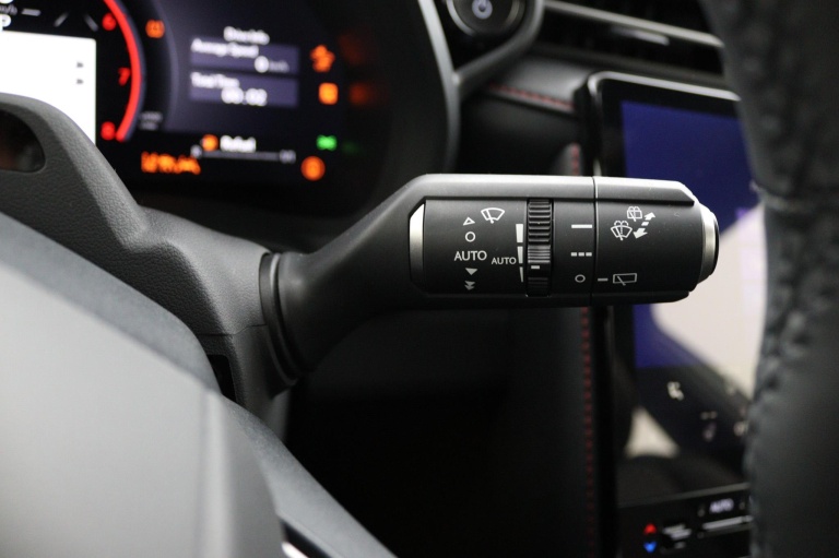 Lexus LBX - Elegant 2WD 34