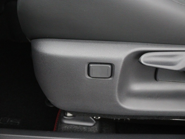 Lexus LBX - Elegant 2WD