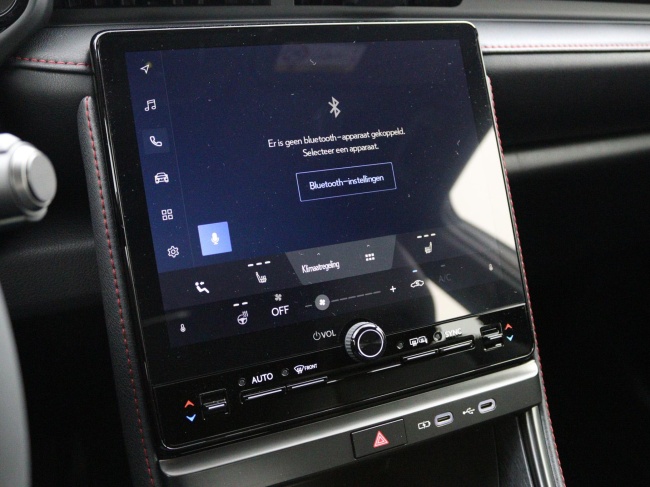 Lexus LBX - Elegant 2WD